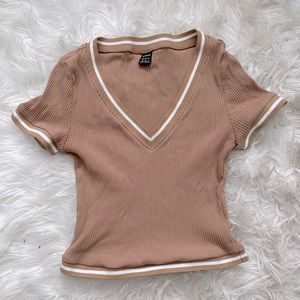V-neck rib knit tee